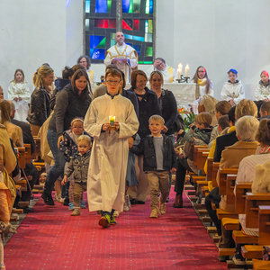 Festgottesdienst - Kinder gehen zur Kinderkirche