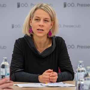 Barbara Lanzerstorfer-Holzner, Referentin der TelefonSeelsorge OÖ