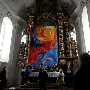 Fastentuch der Pfarrkirche Ostermiething