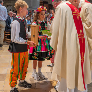 Festgottesdienst im Linzer Mariendom