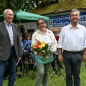 Bedankung bei Claudia Schmidthaler für die Jahrelange Pfarrfestleitung