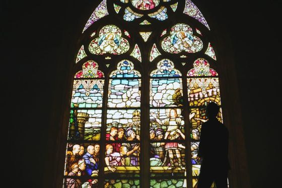 Glasfenster im Linzer Mariendom