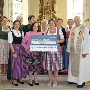 Spende Goldhaubenfrauen