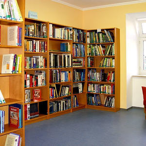 Pfarrbücherei Peuerbach