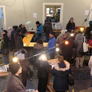 Adventmarkt der Pfarre