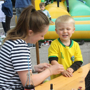 Besonders beliebt: Kinder-Tatoos