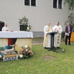 Hörende und Gehörlose feiern gemeinsam mit Generalvikar Lederhilger