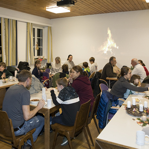 Adventkranzsegnung/Adventcafé 2024