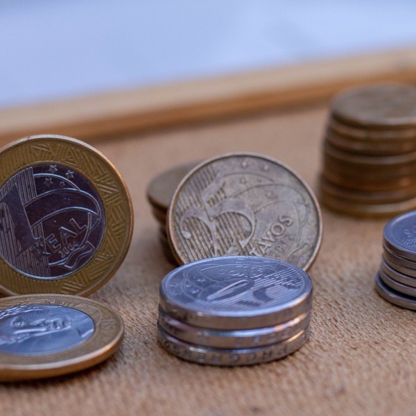 Lohn / Pixabay_marcojean20-currency-7356555
