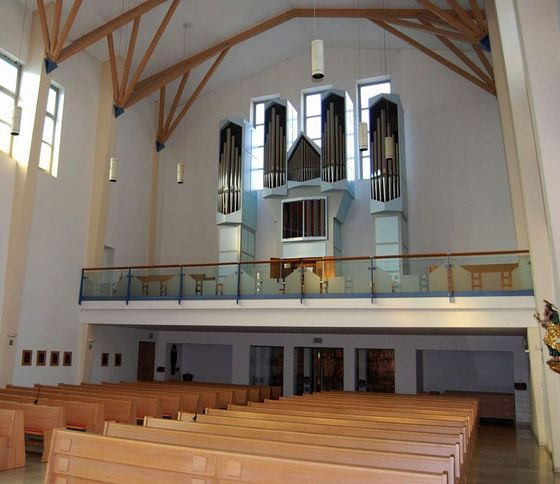 Kirchenraum, Blick zur Orgel