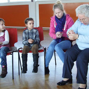 Kinder- und Seniorentanz