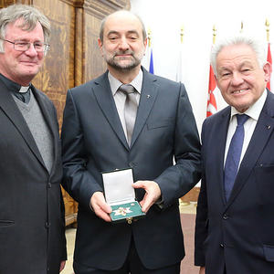 Ehrenzeichen für Mag. Johann Padinger