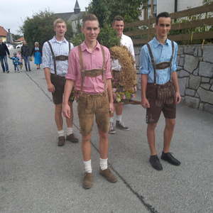 Foto: © Pfarre Oberkappel;  Erntedank- und Pfarrfest 2015