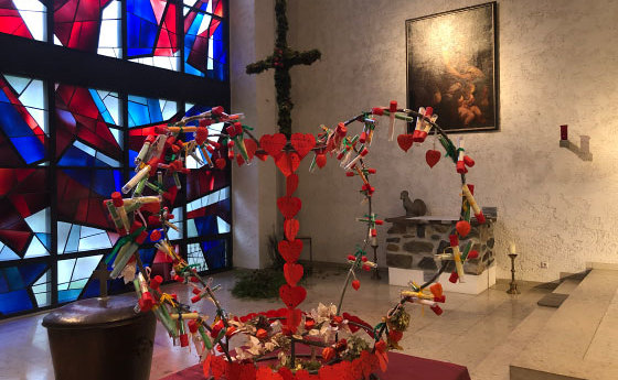 Christkönig-Krone des Dankes in der Pfarre Linz-St. Peter / Pfarre Linz-St. Peter Christkönig-Krone des Dankes in der Pfarre Linz-St. Peter