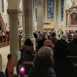 Adventmarkt der Pfarre