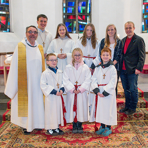 Christkönigssonntag wird der Sonntag vor dem neuen Kirchenjahr bezeichnet. Hier stehen die Ministrantinnen und Ministranten im Vordergrund, ihnen wird für ihren Dienst gedankt.