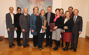 Pfarre Gschwandt: Der Gmundner Verein FAMUNDI wurde am 1. Februar 2019 mit dem diesjährigen Missionspreis der Diözese Linz ausgezeichnet.