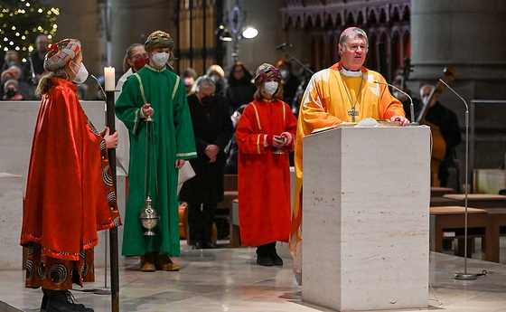 Fest der Erscheinung des Herrn (6. Jänner 2022): Gottesdienst mit Bischof Manfred Scheuer und SternsingerInnen / © Foto Dostal / Harald Dostal Fest der Erscheinung des Herrn (6. Jänner 2022): Gottesdienst mit Bischof Manfred Scheuer und SternsingerInnen