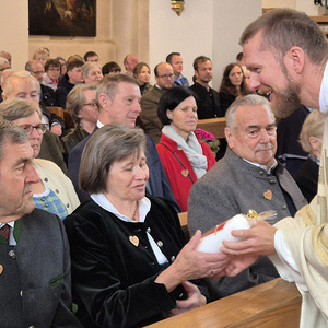 Überreichung der Kerzen
