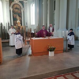 Bischofbesuch in Pfarre Linz-Hl. Familie - So. 19. März 2023
