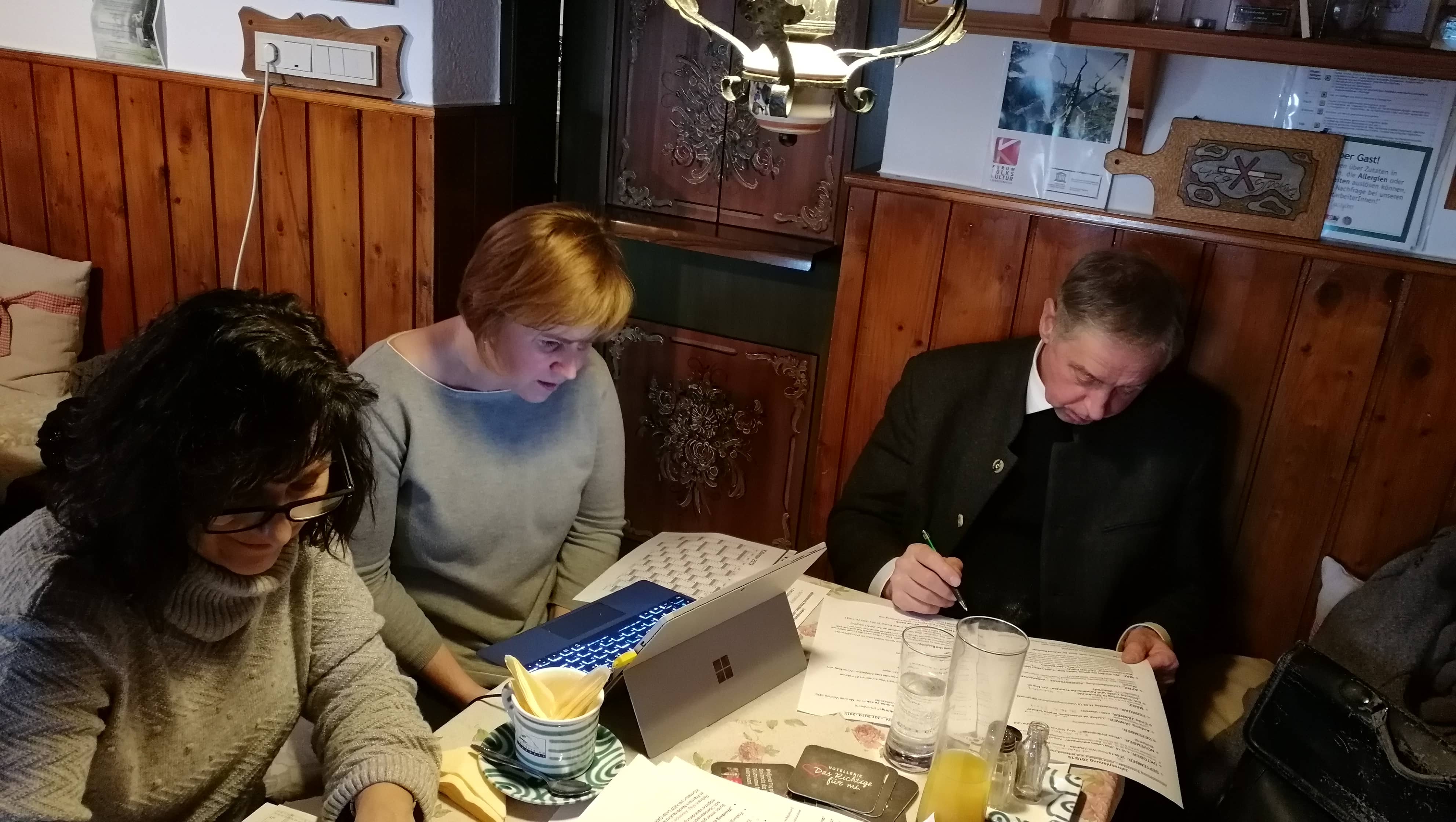 Wie auch schon die vergangenen Jahre machte sich das KBW Team am vergangenen Sonntag auf den Weg zur Jahresplanung. Nach einem kurzen Fußmarsch durch herrliche Winterlandschaften, brachte das Team wieder viele gute Ideen und Vorträge für das Jahr 201