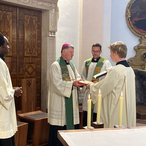 David Karer wurde zum Lektor beauftragt