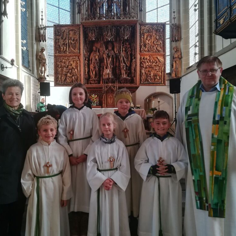Familiengottesdienst mit Aufnahme der der neuen Ministrant*innen