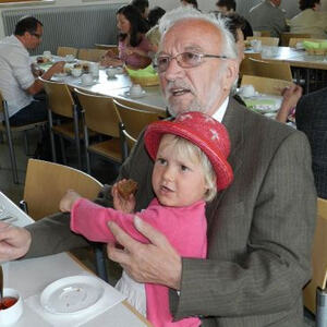 Vorstellung der Firmlinge und Pfarrcafé