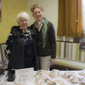 Keks-Verkäuferinnen