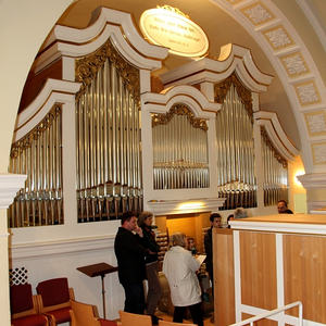 ... erklärt Siegfried Adlbauer Wichtiges rund um die Orgel...