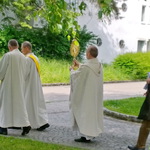 Hörende und Gehörlose feiern gemeinsam mit Generalvikar Lederhilger