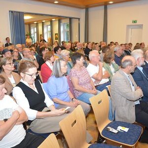 Interessierte Besucher:innen