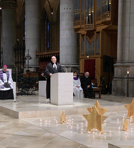 Superintendent Lehner und Bischof Scheuer / © Diözese Linz Ökumenisches Sternenkinder-Gedenken im Zeichen von Trost und Hoffnung