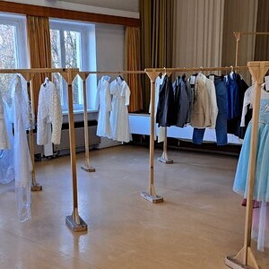 Erstkommunionkleiderbasar der kfb