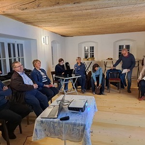 Im neu renovierten Mesnerhaus Hilkering