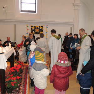 Kindersegnung 2015 in der Stadtpfarrkirche Urfahr mit dem Kindergarten Schwalbennest.