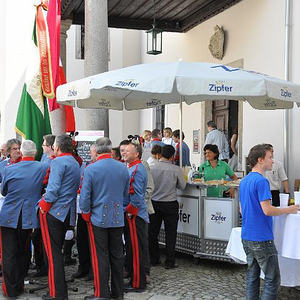 Gedenkfeier 200 Jahre Schlacht um Ebelsberg im Schloßpark