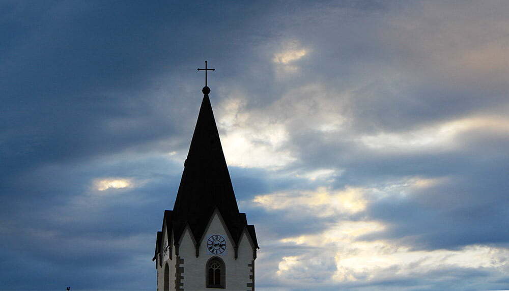 Pfarre und Kirche Saxen