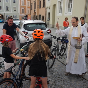 Bilder von der Segnung der Fahrzeuge am Christophorussonntag