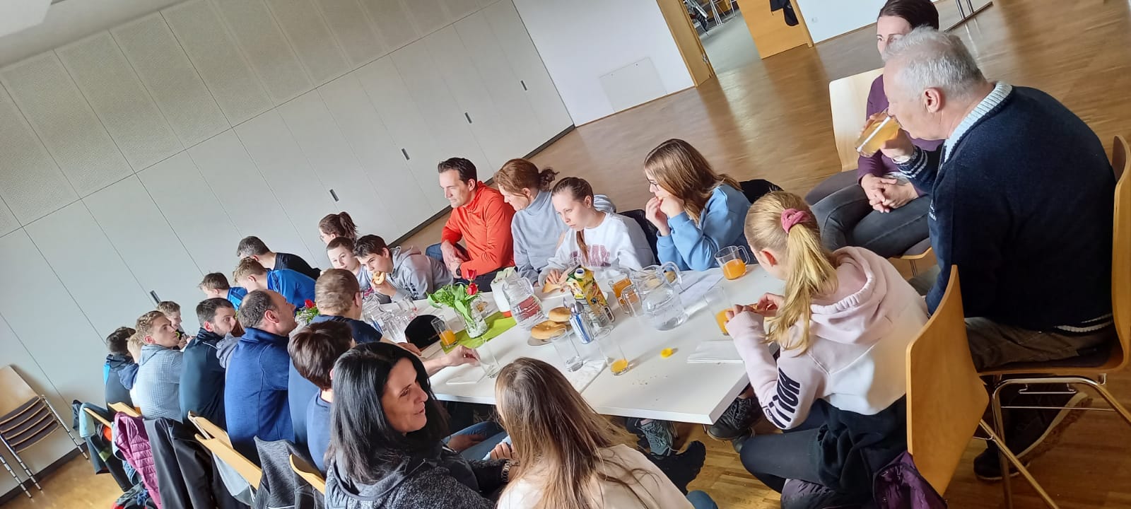 Firmlings-Patenwanderung