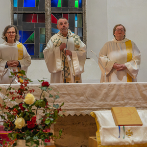 Der Christkönigssonntag 2022 stand ganz im Zeichen der MinistrantInnen: es wurde ihnen für den Dienst gedankt und zwei neue Minis wurden feierlich aufgenommen.