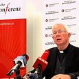 Erzbischof Franz Lackner als Sprecher der Österreichischen Bischofskonferenz bei der Pressekonferenz in Wien.