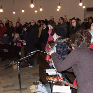 Adventkranzweihe und Schmankerlmarkt