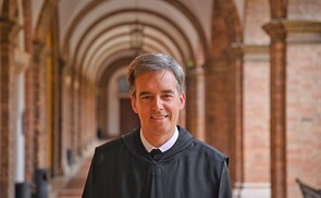 Exklusiv-Interview mit Unirektor in Rom