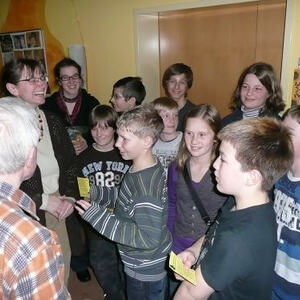 Firmlinge im Seniorenheim