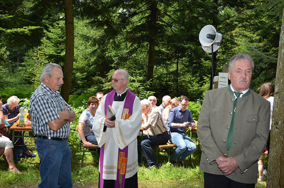 Gedenkfeier Fliegerkreuz in Entholz