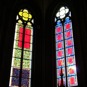 Glasfenster im Linzer Mariendom