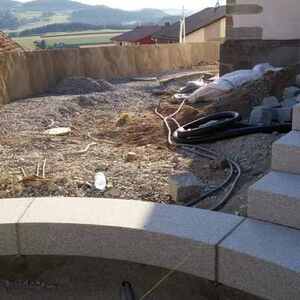 Die neue Kirchenstiege entsteht