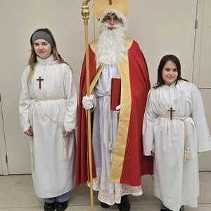 Nikolaus und Helferlein