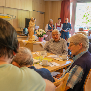 Maiandacht und Nachmittag für 75+